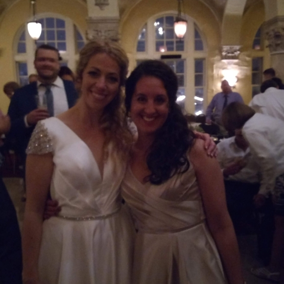 Elegant Cream Sleeveless Dress - Picture 5 of 11